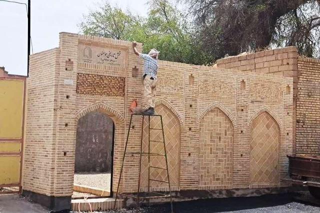 رسالتی فر: طرح زیباسازی بافت تاریخی پیرامون پل باستانی دزفول آغاز شد