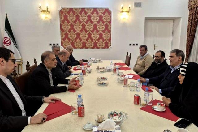 راهکارهای گسترش همکاریهای اقتصادی ایران و روسیه بررسی شد