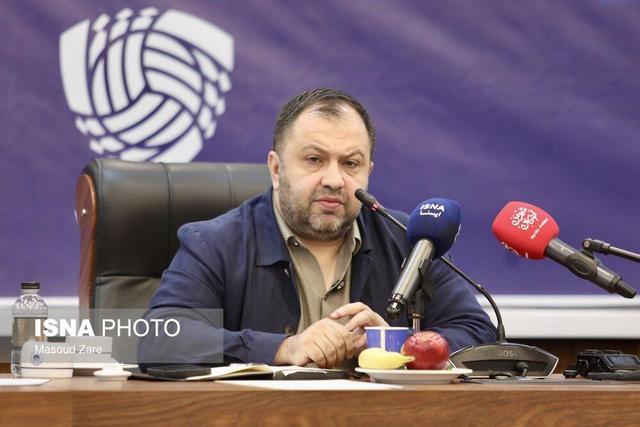 فوتبال ایران گرفتار سقفهای بیپایه شده است/چادرملو مسیر شفافیت را ادامه میدهد