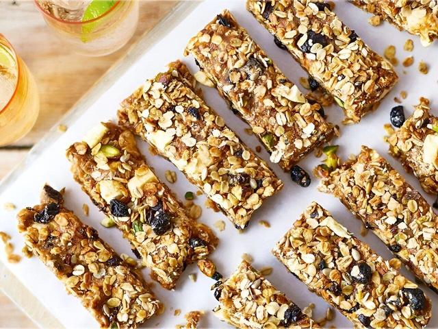 روش تهیه گرانولا بار برای سالم خورها ؛ بدون شکر، بدون روغن ، بدون فر