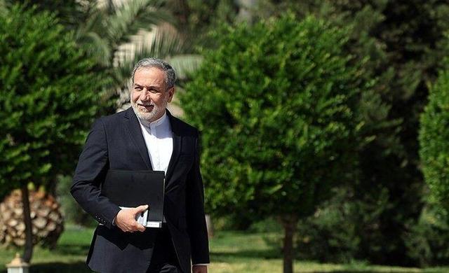 وزیر امور خارجه وارد تبریز شد