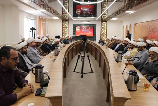 نشست چهرههای تبلیغی خراسان شمالی با محوریت فاطمیه ۱۴۰۴ برگزار شد