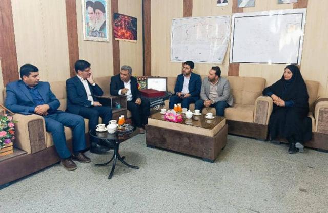 عدالت آموزشی در مناطق محروم با جذب نیروی بومی محقق میشود