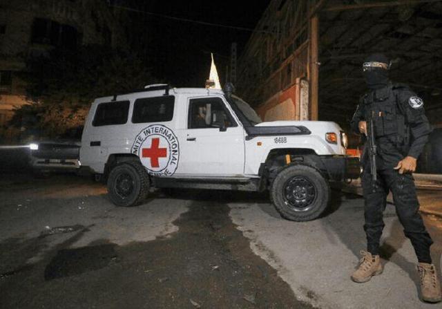 حماس: اسرائیل در روند جستجو برای یافتن اجساد اسیران کارشکنی می کند