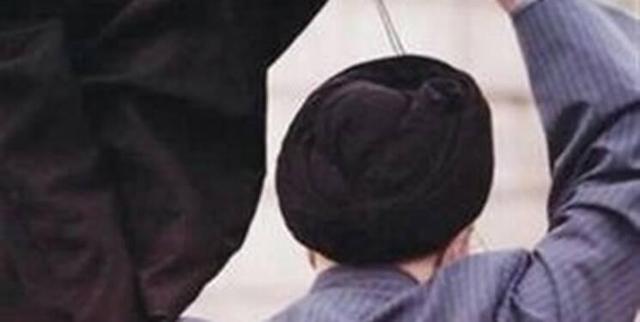 استاد بزرگ توهم و رؤیافروشی نعل وارونه زد