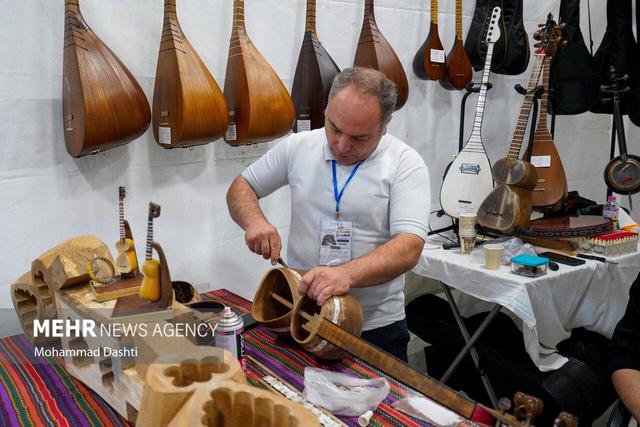 شالبافیان: ۵۰۰ هزار شغل جدید در صنایع دستی ایجاد میشود