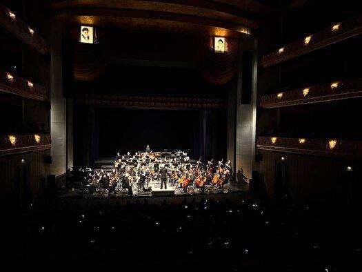 تجدید خاطرات گذشته در تالار وحدت