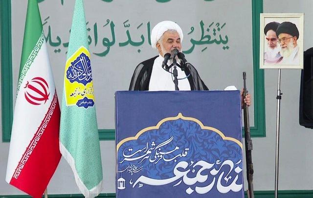 امام جمعه بندرعباس: گرانیهای بیمنطق باید کنترل شود