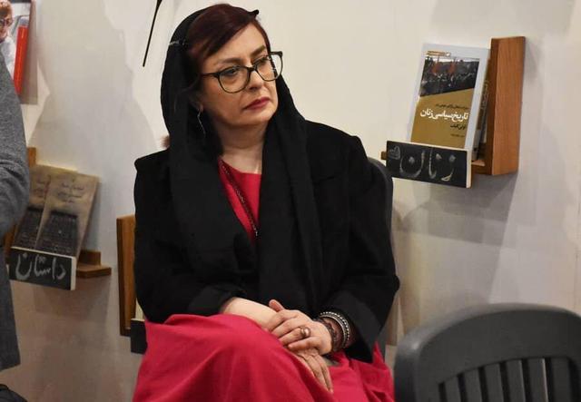 اعتراض مهسا محبعلی به حذف نامش از تیتراژ فیلم منیژه حکمت / قرارداد رسمی و حق مالکیت ۵ درصدی دارم