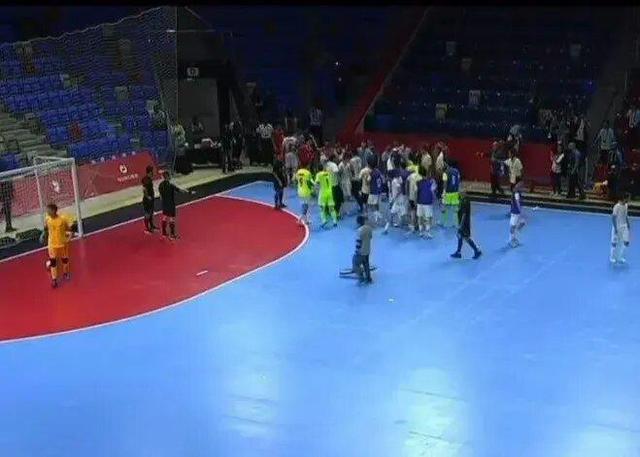 تصاویر زد و خورد شدید بازیکنان ایران و افغانستان | چه چیزی بازیکنان ایران را تحریک کرد؟