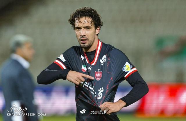 بهترین نه تاریخ فوتبال ایران به مهاجم پرسپولیس! +ویدیو