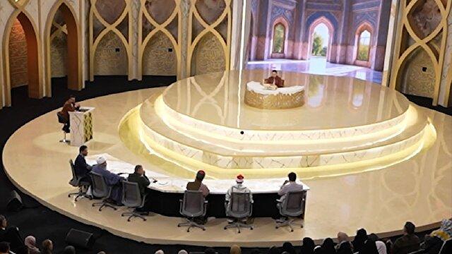 تلاوت زیبای قاری قرآن در برنامه محفل + فیلم