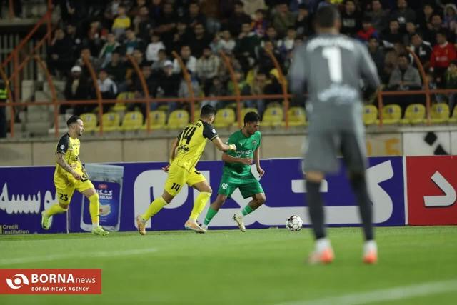 دیدار تیمهای فوتبال شمسآذر - سپاهان