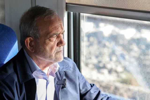 میرمحمد صادقی: دولت پزشکیان دولت کندی است/نهاد دولت شرکت سهامی نیست که به همه گروهها سهم بدهند/ آیا پزشکیان از حامیان خودش غفلت کرده است؟