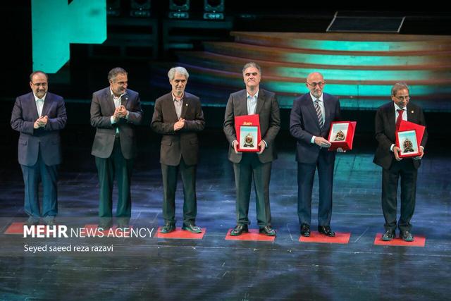 فراخوان هفتمین دوره جایزه مصطفی منتشر شد؛ معرفی نامزدها تا اسفند ۱۴۰۴