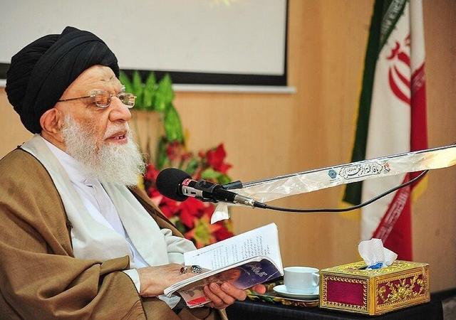 استاندار خوزستان در پیامی درگذشت آیتالله سید طیب موسوی را تسلیت گفت