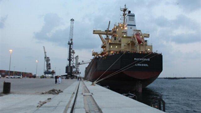 ۹ کشتی حامل کالاهای اساسی در بندر چابهار پهلو گرفت/ برنامهریزی برای ورود ۱۶ کشتی دیگر