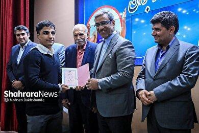 گزارش تصویری | مراسم تجلیل از احمد جوان نایب قهرمان مسابقات کشتی آزاد قهرمانی جهان در زاگرب