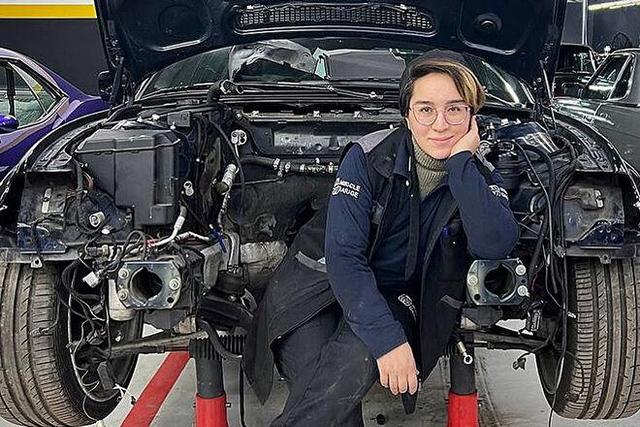 بانوان پذیرای شغل مکانیکی خودرو نیستند