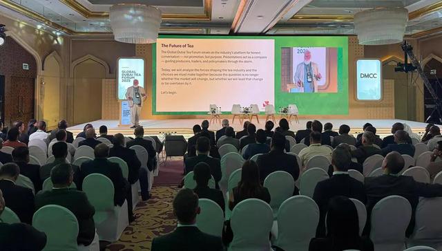 همایش جهانی چای در دبی فرصتی برای چای ایرانی؛ تاسیس مراکز زعفران و عسل و رایزنی برای تأسیس «مرکز فرش دستباف» در مرکز چند کالایی دبی