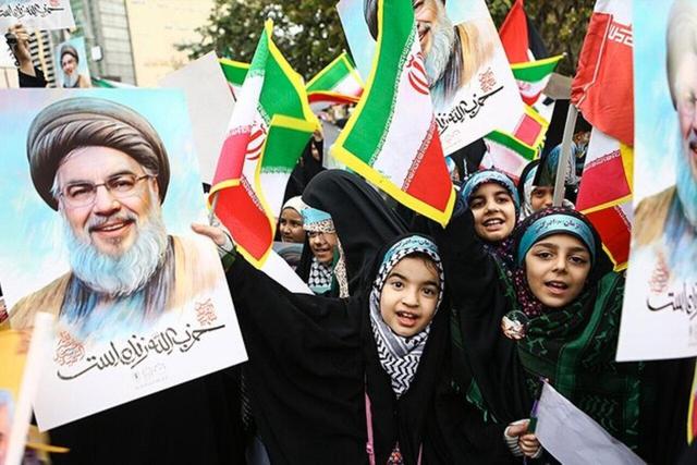 خروش مردم قم در راهپیمایی یومالله ۱۳ آبان؛ حماسهای از وحدت، ایمان و استکبارستیزی