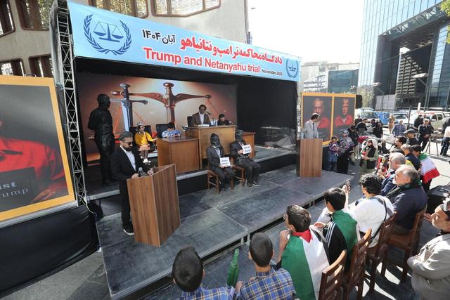 یکصدا با یار دبستانی | گزارش تصویری از مراسم باشکوه 13 آبان