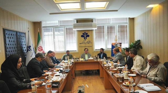 امضای تفاهمنامه همکاری میان دانشگاه علم و فرهنگ و مؤسسه آفرینشهای هنری آستان قدس رضوی