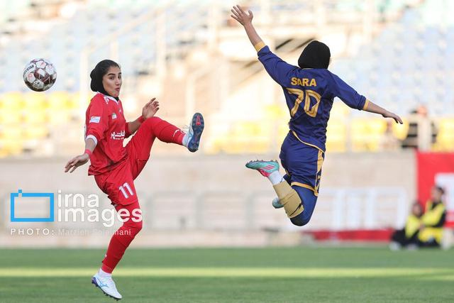 عکس روز | لیگ برتر فوتبال زنان - پرسپولیس و خاتون بم