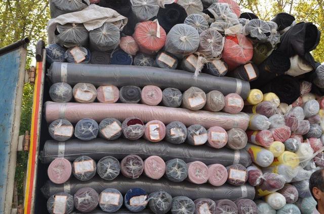 کشف پارچه قاچاق به ارزش ۲۰ میلیارد تومان در تهران