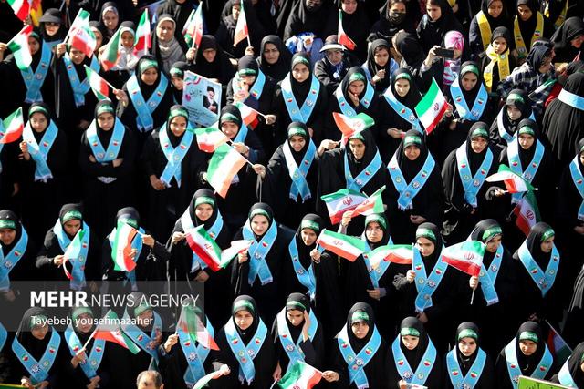 اجتماع یوم الله ۱۳ آبان در همدان