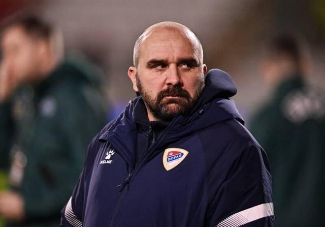 مرگ سرمربی ۴۴ ساله در جریان مسابقه!