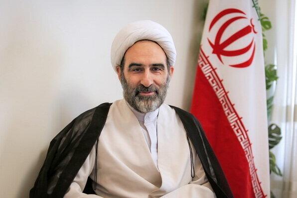 نماینده لرستان در مجلس خبرگان: گردشگری باید به فرهنگ تبدیل شود