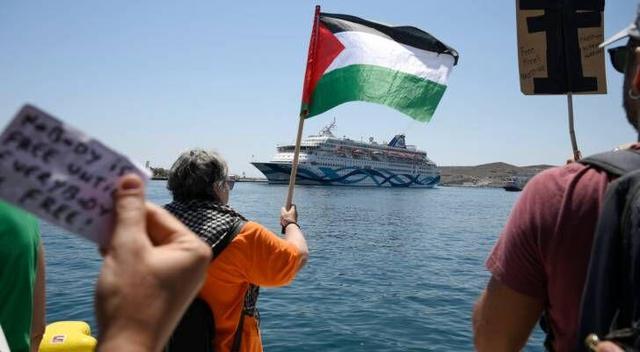 صدها گردشگر صهیونیست در یونان به دلیل تظاهرات ضداسرائیلی محاصره شدند