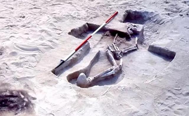 اسکلت 40 هزارساله ای که در کنار دریاچه باستانی پیدا شد