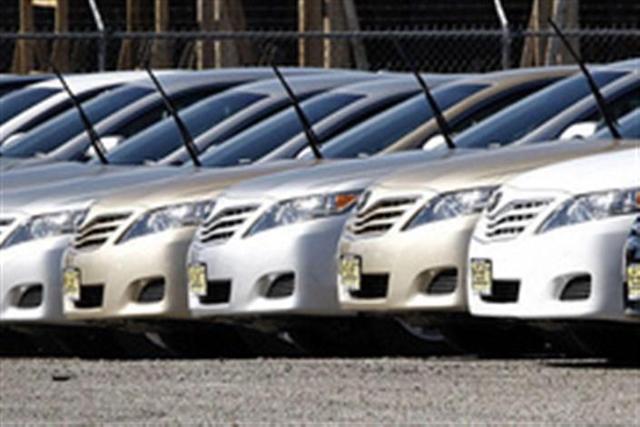 خودروسازان به خرج افتادند