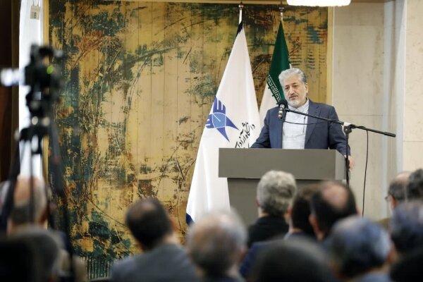 شورای دانشگاه آزاد اسلامی استان قم با حضور دکتر رنجبر برگزار شد