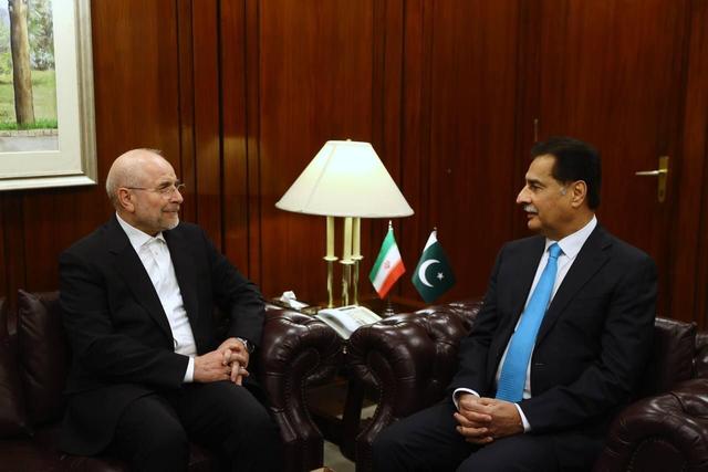 یادداشت قالیباف در دفتر مجلس ملی پاکستان چه یادداشتی نوشت؟ + عکس