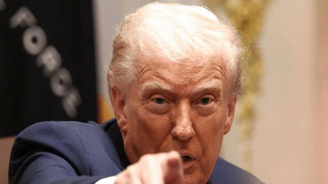 ترامپ شهردار مسلمان نیویورک را مسخره کرد + ویدئو