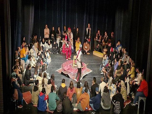 «غَم غُربت در دیار» تا ۳۰ آبان تمدید شد