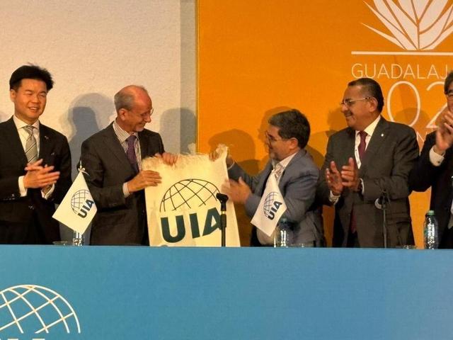 اعلام آمادگی سفیر ایران در مکزیک برای حمایت جدی از همکاری میان کانونهای وکلای دو کشور