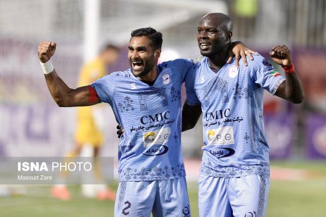 شگفتی در لیگ برتر؛ چادرملو در خان دهم صدرنشین شد