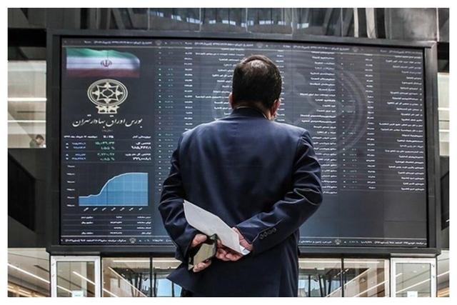 چشم بازار سرمایه به نفت دوخته شد | بازنگری فرمول خوراک پتروشیمیها در دستور کار