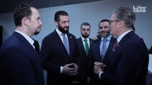 انگلیس هم الجولانی را از لیست تحریمهای خود خارج کرد