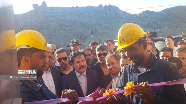 فیلم | افتتاح مرکز اتفاقات و عملیات برق نیکشهر توسط معاون رئیسجمهور در هیچان نیکشهر