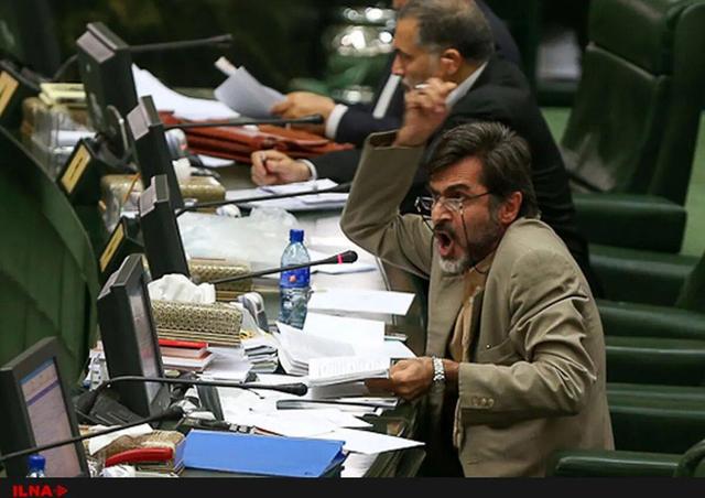 کوچک زاده: انصاف نیوز، فرارو، خبرآنلاین، جماران و … مرکز ترویج هرزگی هستند؛ پزشکیان برخورد کند!