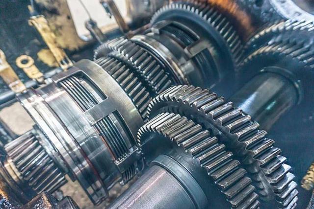 چرا انتخاب گیربکس سازگار با محیطزیست در صنایع سنگین اهمیت دارد؟
