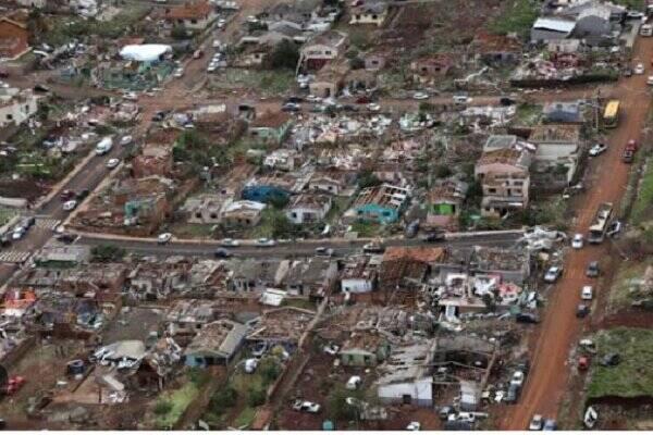 گردباد عظیم در برزیل؛ ۶ نفر کشته و ۶۰۰ تن زخمی شدند +فیلم