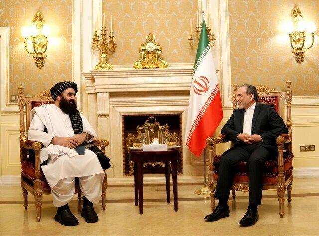 رایزنی عراقچی با وزیر خارجه افغانستان درباره حقابههای ایران