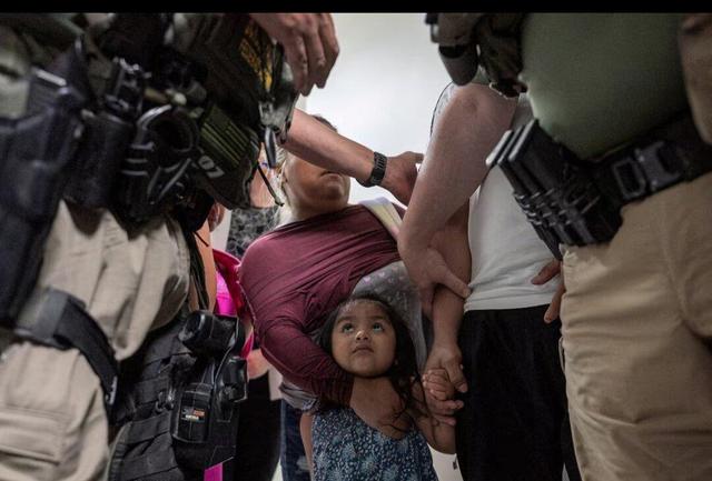 کودک یکساله مهاجر در آمریکا دادگاهی شد!