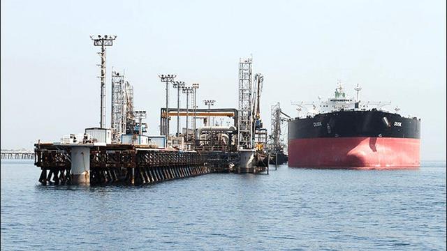 جهش صادرات نفت ایران به بالاترین سطح از ۲۰۱۸؛ فشار تحریمها در آستانه تغییر